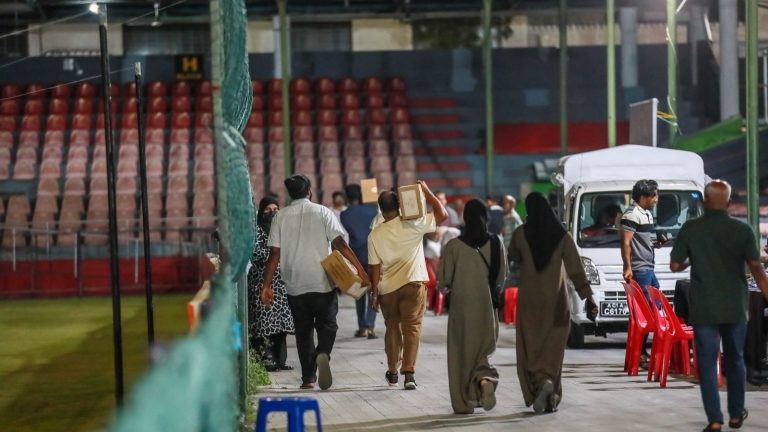 ހަ ރަށް ފިޔަވައި ހުރިހާ ރަށެއްގައި މަސްދަޅު ކޭސް ބަހައިފި