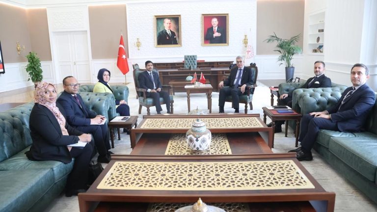 ރާއްޖޭގެ ޞިއްޙީ ދާއިރާ ކުރިއެރުވުމަށް ތުރުކީގެ އެއްބާރުލުން ހޯދުމާ ގުޅޭގޮތުން މަޝްވަރާކޮށްފި