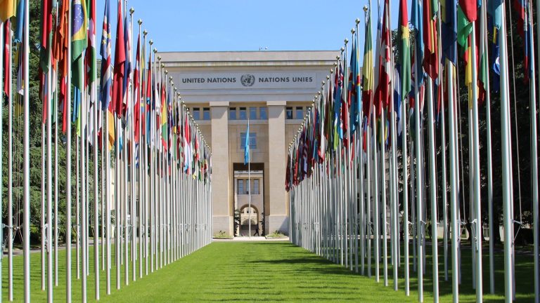 އ.ދ. ގެ ހިއުމަން ރައިޓްސް ކައުންސިލްގެ ބައްދަލުވުމަކަށް ވަޒީރު ޑރ. ޚަލީލް ޖެނީވާއަށް