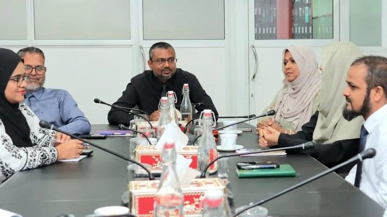 ހަނގުރާމައާގުޅޭ ސައްޙަނޫން ހަބަރު ނުފެތުރުމަށް އިލްތިމާސްކޮށްފި ފޮޓޯ: މީޑިއާ ކޮމިޝަން