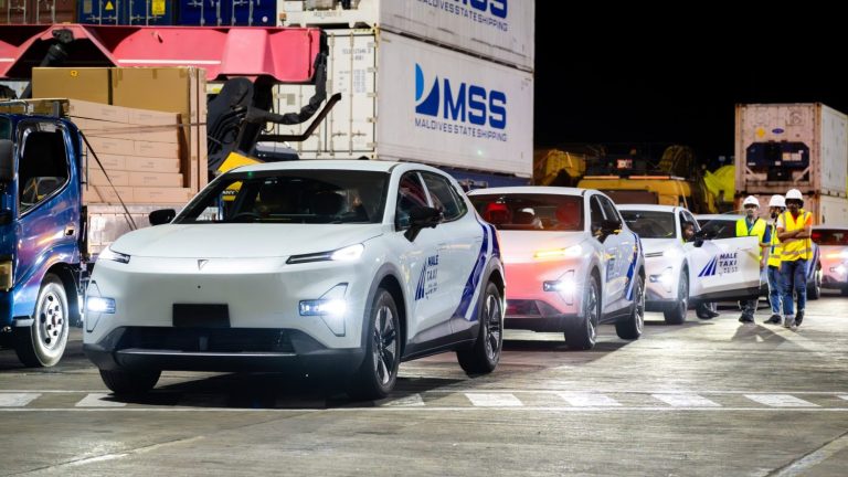 ސަރުކާރުން މާލެ ޓެކްސީ ފެށުމާ އެކު ޓެކްސީގެ ތަކުލީފަށް ޓާޓާ