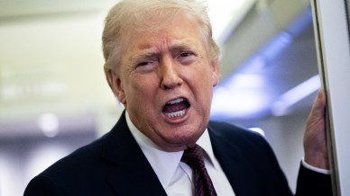 ޓްރަމްޕުގެ އިންޒާރު: ހޮރްމުޒް ކަނޑުއޮޅި ހުޅުވާނުލައިފިނަމަ، އިރާންގެ އިންޖީނުގެތައް ސުންނާފަތިކޮށްލާނަން ޓްރަމްޕު