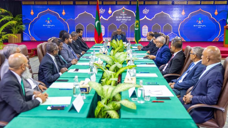 ހަނދު ނުފެނުނު، މި އަހަރުގެ ފިޠުރު ޢީދަކީ ހުކުރު ދުވަސް