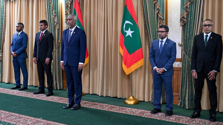 ކެބިނެޓް ކުޑަކުރުމަކީ އިގްތިސާދީ އިސްލާހަށް އެޅި ބޮޑު ފިޔަވަޅެއް