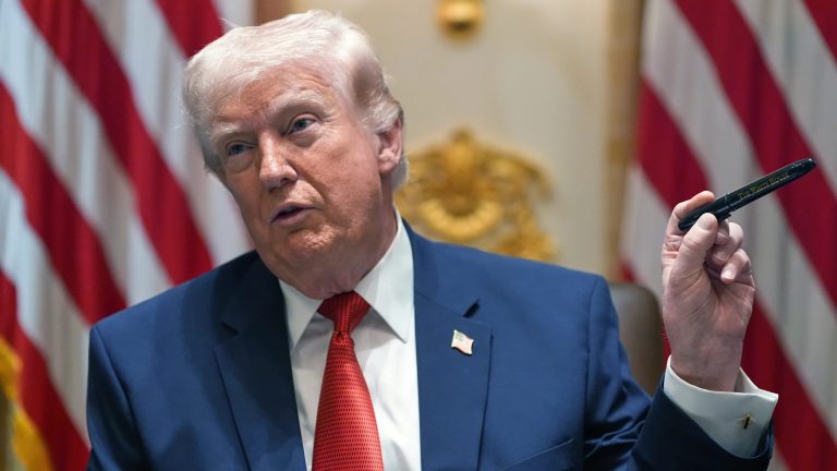 ރައީސް ޑޮނަލްޑް ޓްރަމްޕް