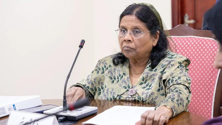 މާފަންނު މެދު ދާއިރާގެ މެންބަރު އަސްމާ ރަޝީދު