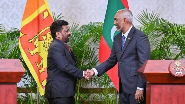 ލަންކާގެ ރައީސާއި ރައީސް މުއިއްޒު: --- ފޮޓޯ/ ރައީސް އޮފީސް