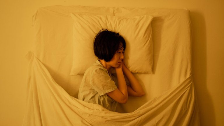 ހާސްކަން ކުޑަކޮށް އަރާމު ނިންޖަކަށް ދާނީ ކިހިނެއް؟