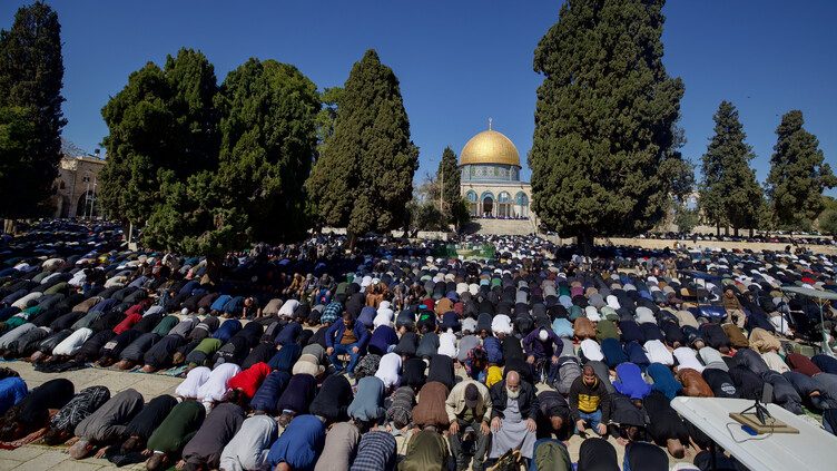 40 ދުވަހަށް ފަހު އަގްސާ މިސްކިތް މުސްލިމުންނަށް ހުޅުވައިިފި