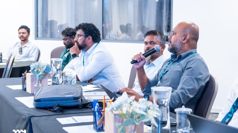 މާލޭ ވިޔަފާރި ބަނދަރު ތިލަފުއްޓަށް ބަދަލުކުރުމާ ގުޅޭގޮތުން އެމްޕީއެލްއިން ވިޔަފާރިވެރިންނާއެކު މަޝްވަރާކުރުން