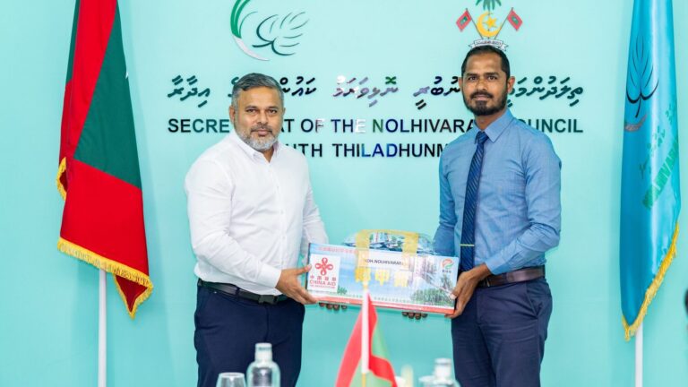 ރުކުމަޑިއާއި ހުދުކޫޑި ކޮންޓްރޯލްކުރާ ޕެސްޓްސައިޑަށް އެދުމުގެ ފުރުސަތު ރަށްތަކަށް ހުޅުވާލައިފި ރުކުމަޑިއާއި ހުދުކޫޑި ކޮންޓްރޯލްކުރާ ޕެސްޓްސައިޑް ހަދިޔާ ކުރުން