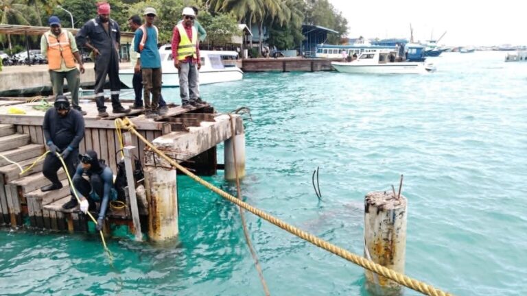 ހުޅުމާލޭ ލަކުޑި ޖެޓީ މަރާމާތުކުރުމުގެ އަމަލީ މަސައްކަތް ފަށައިފި