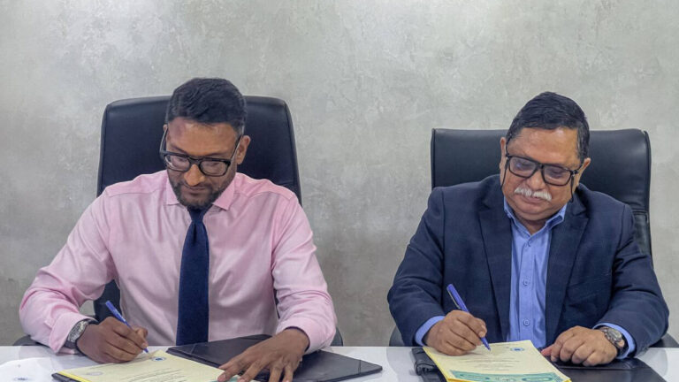 ބޭސް ސަޕްލައިކުރުމަށް ސްޓޭޓް ފާމާސްއިން ކުންފުންޏަކާއި އެކު އެއްބަސްވުމެއްގައި ސޮއިކޮށްފި