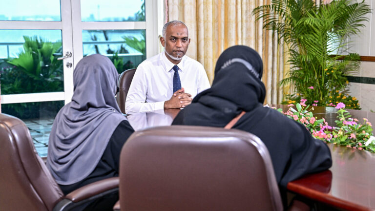 ރައްޔިތުންގެ އަޑު” ސިލްސިލާގެ ބައްދަލުވުންތައް ރައީސް ފައްޓަވައިފި