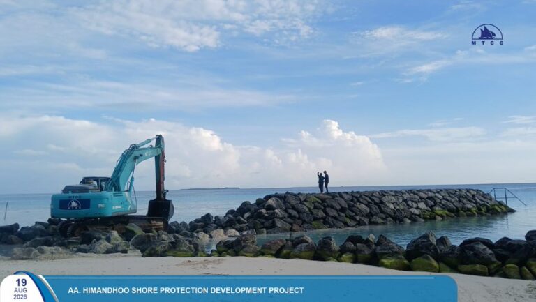 ހިމަންދޫ ގޮނޑުދޮށް ހިމާޔަތްކުރުން: ގްރޮއިން ޖެހުމުގެ މަސައްކަތް ކުރިއަށް!