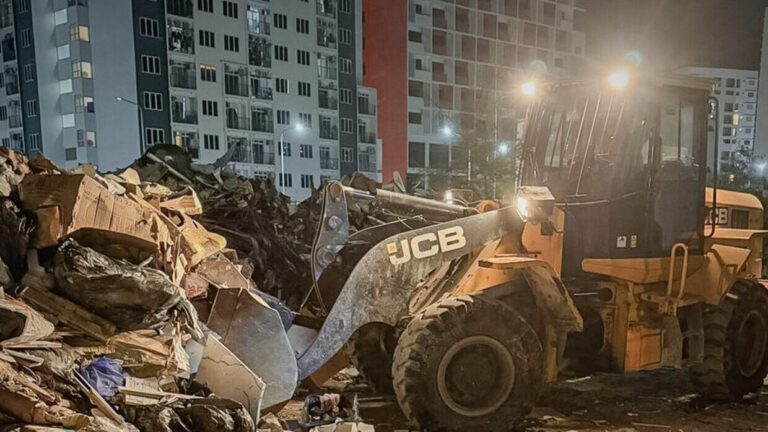 ޓަވަރު ހިމެނޭ ސަރަހައްދުގައި ހުރި ހުރިހާ ކުނިތަކެއް ނަގަނީ