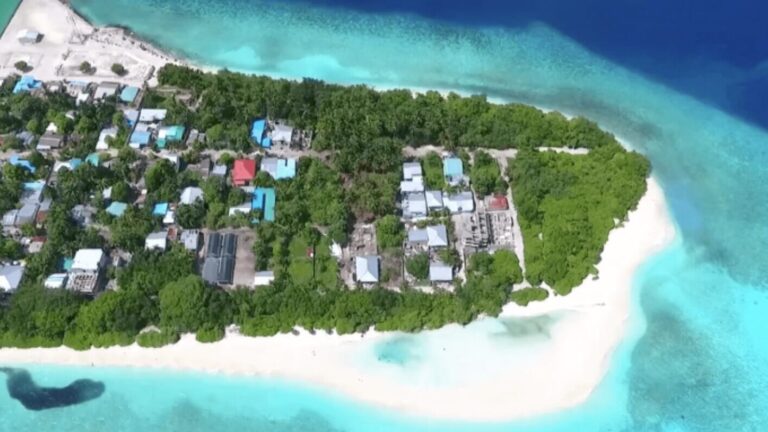 އއ އުކުޅަސް