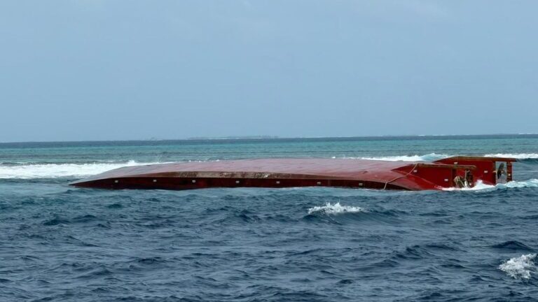 ގެއްލުނު ދެ ބިދޭސީން ހޯދަން ކަނޑާއި ވައިގެ މަގުން ބޮޑު ސަރަހައްދެއް ބަލައިފި